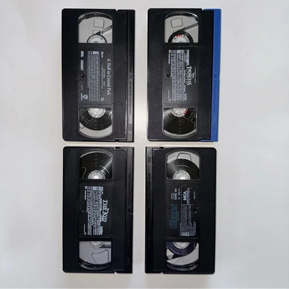 Bundle of Disney Movies - Picture 3 of 4